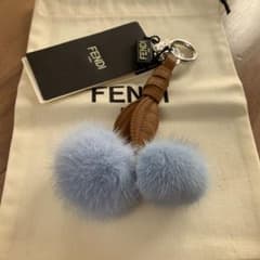 最終値下げ！FENDI チャーム　タグ付き新品のサムネイル