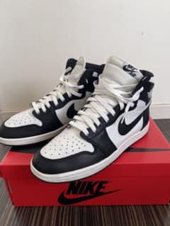 Nike Air Jordan 1 ブラック/ホワイト ハイカットのサムネイル