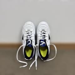 MIZUNO サッカースパイク ホワイト ブルーのサムネイル