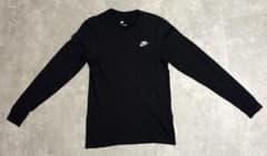 NIKE 刺繍ロゴ 長袖Tシャツ ブラックのサムネイル
