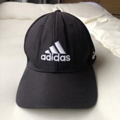 adidas ゴルフキャップのサムネイル