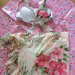 ちゅん様専用☆水着 パレオ付きのサムネイル