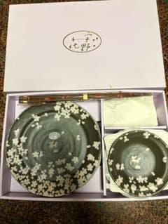 【宇野千代】桜柄 7枚セット 大皿2 小皿5 菜箸のサムネイル