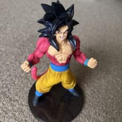 ドラゴンボール 孫悟空 スーパーサイヤ人4 フィギュアのサムネイル