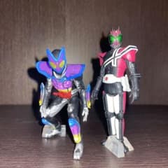 HGシリーズ レジェンドライダー 仮面ライダーガヴ ＆ 仮面ライダーディケイドのサムネイル