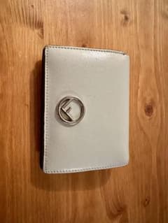 Fendi ロゴ入りウォレットのサムネイル