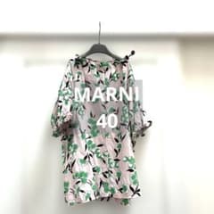 お値下げ！MARNI マルニ ピンクとグリーンのトップス 40 - メルカリ