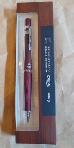 新品 PILOT S30 ディープレッド シャープペンシル 0.5のサムネイル