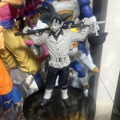 ドラゴンボール BWFC 孫悟空 フィギュア モノクロ アーミー悟空 - メルカリ