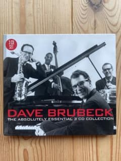 Dave Brubeck Absolutely Essential CD３枚組のサムネイル