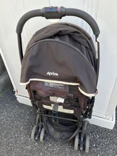 Aprica ベビーカー ブラウン折りたたみ式のサムネイル