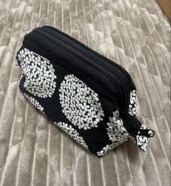 北欧風サークルフラワーのワイヤーポーチ - メルカリ