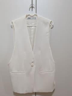 ZARA ホワイト ノースリーブベスト EU34のサムネイル