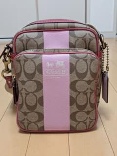 【美品】COACH シグネチャー ショルダーバッグ ピンクのサムネイル