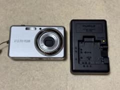 FUJIFILM FinePix J27デジタルカメラ 本体 - メルカリ