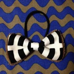 ちえり様専用 もこもこリボンヘアゴム しろくろ格子柄のサムネイル
