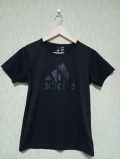 アディダス　adidas　 黒 　半袖Tシャツのサムネイル