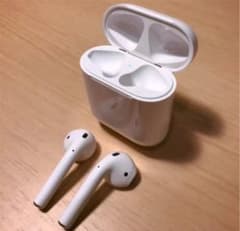 AirPods 出品します！！のサムネイル