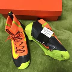 NIKEのサムネイル