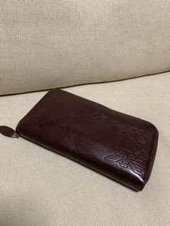 長財布　アルマーニ　中古品のサムネイル