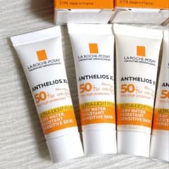 LA ROCHE-POSAY Anthelios 日焼け止め乳液 3ml×7個のサムネイル