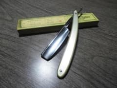 ○懐かしい 昭和 床屋の剃刀 岩崎 トキワ 西洋剃刀 レザー 岩崎重義