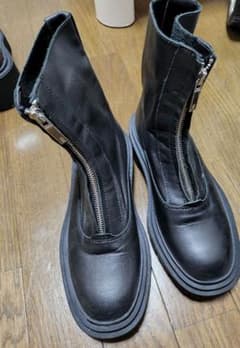 ZARA ブーツのサムネイル