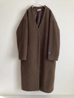 【お値下げ中】(美品 )SALOON サルーン ノーカラーコート ロングコートのサムネイル
