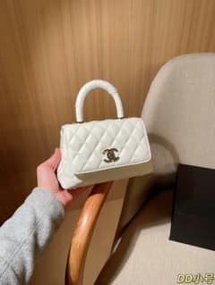 CHANEL キルティング ハンドバッグ ホワイト - メルカリ