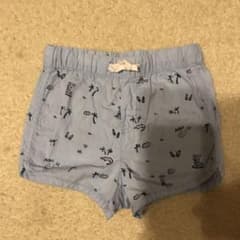 ショートパンツのサムネイル