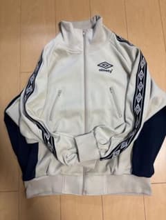 a*n様 9090 × UMBRO コラボ トラックジャケット アイボリー M - メルカリ