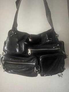 BALENCIAGA Superbusy メッセンジャーバッグ ピアシング 廃番 - メルカリ