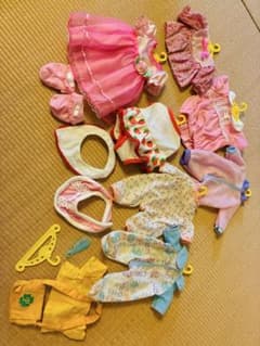 S*7様 メルちゃん ドレス、パジャマ、洋服、ハンガー、クシ、バッグ、スタイ、靴