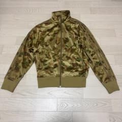 adidas トラックジャケット カモフラ柄　迷彩のサムネイル