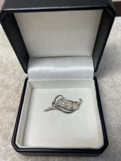 超美品　あこや　パール リーフデザイン 本真珠　シルバーブローチ