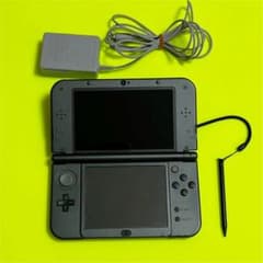 Newニンテンドー3DS LL メタリックブラックのサムネイル