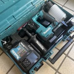 Makita 充電式ハンマードリル HR140DSHXのサムネイル