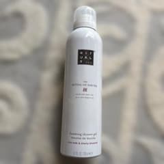 ✴︎ゆう様お取り置き中✴︎リチュアルズ　フォーミングシャワージェル　200ml 桜 ✴︎ゆう様お取り置き中✴︎リチュアルズ フォーミングシャワージェル