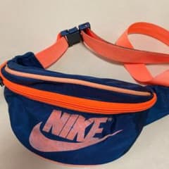 ☆年末値下げ☆NIKE  ヴィンテージウエストポーチ　肩掛けにものサムネイル