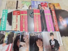 中森明菜さん、復活記念。 中森明菜 レコード 、本まとめ売り 帯付き多数です。 中森明菜さん、復活記念。 中森明菜 レコード 、本まとめ売り 帯付き