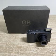 RICOH GR DIGITAL Ⅱ デジカメ ほぼ新品 4273 RICOH GR DIGITAL Ⅱ デジカメ ほぼ新品 7885 - メルカリ