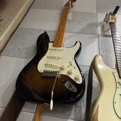 ラッカー塗装　Fender Classic 50s Strat 激渋サンバースト ラッカー塗装 Fender Classic 50s Strat - メルカリ