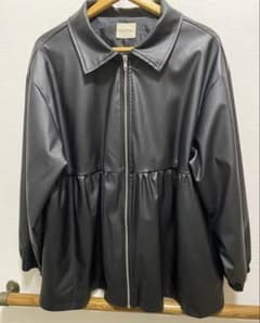 ノアンヌ　フェイクレザーペプラムジャケット　ライダース　大きいサイズのサムネイル