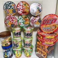 食品　詰め合わせ　カップ麺のサムネイル