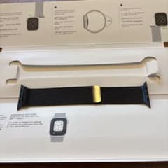 Apple Watch ブラックメッシュバンドのサムネイル