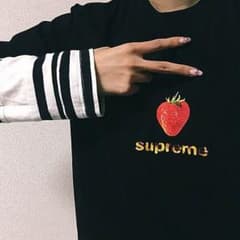 Supreme berry Tシャツのサムネイル
