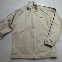 FRED PERRY トラックジャケット ベージュ - メルカリ