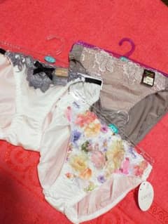 レディース　パンツ　パンティのサムネイル