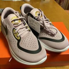 NIKE ナイキ スニーカーのサムネイル