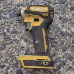 マキタ Makita TD172D 充電式インパクトドライバ 本体　ジャンクのサムネイル